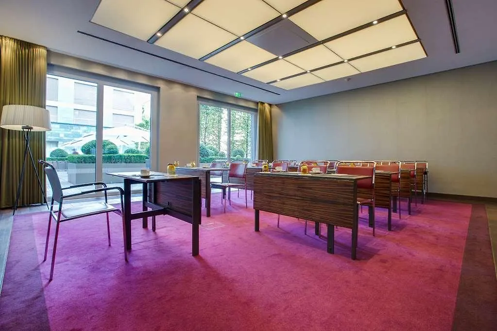 **** Hotell Radisson Blu Media Harbour Hotel, Duesseldorf Tyskland