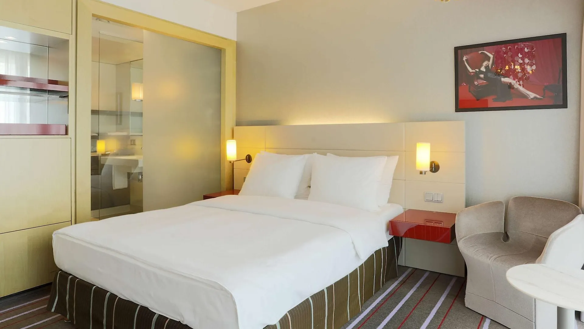 Hotel Radisson Blu Media Harbour Hotel, Duesseldorf